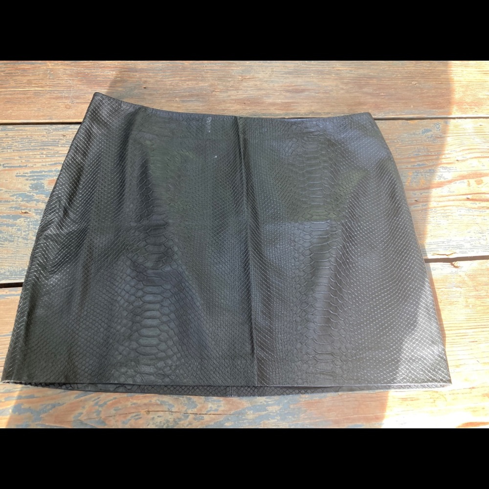 Alice + Olivia Black Snake Leather Mini Skirt